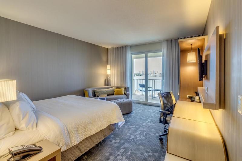 Courtyard By Marriott St. Petersburg Clearwater/Madeira Beach Exterior photo