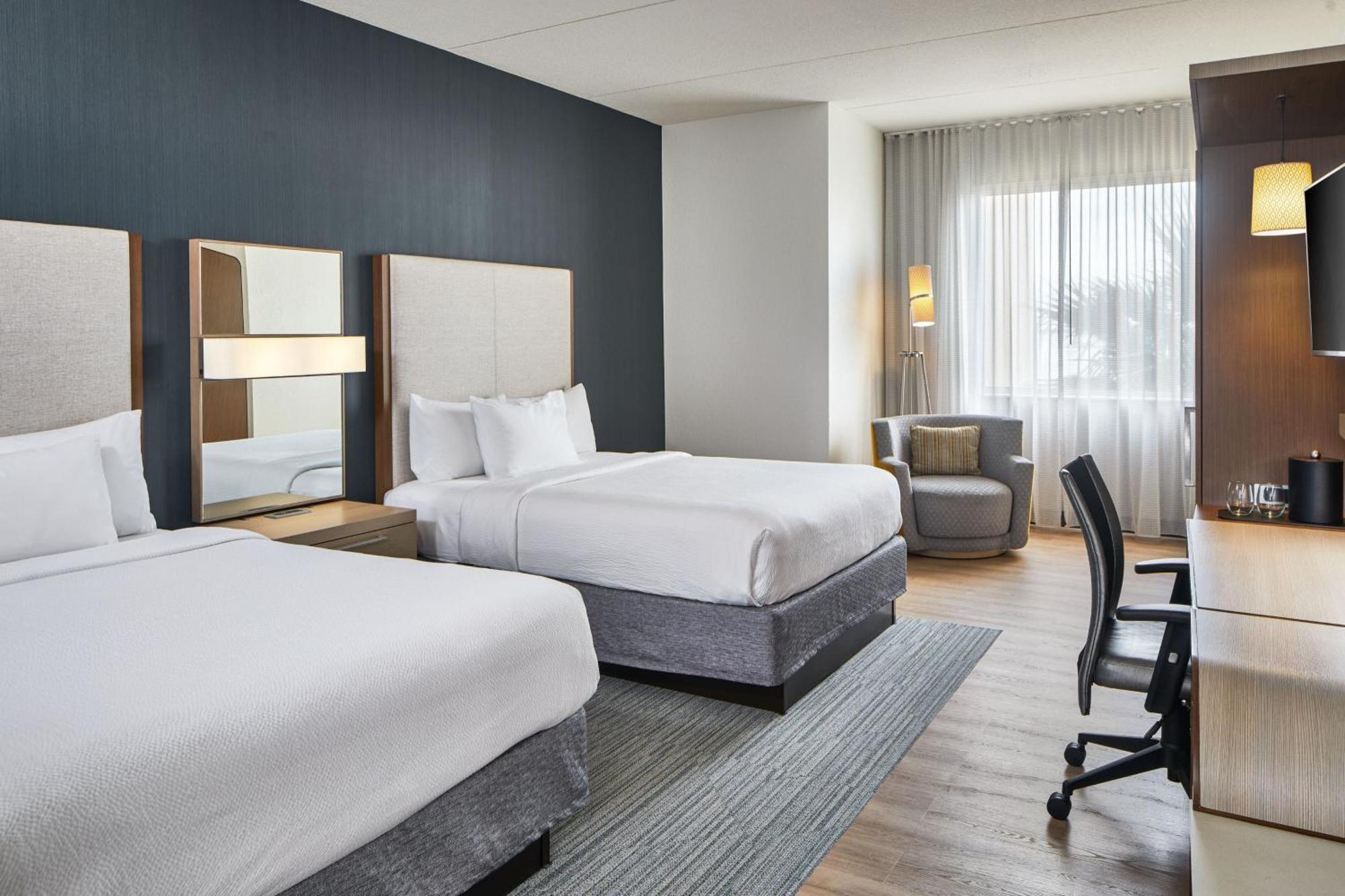 Courtyard By Marriott St. Petersburg Clearwater/Madeira Beach Exterior photo