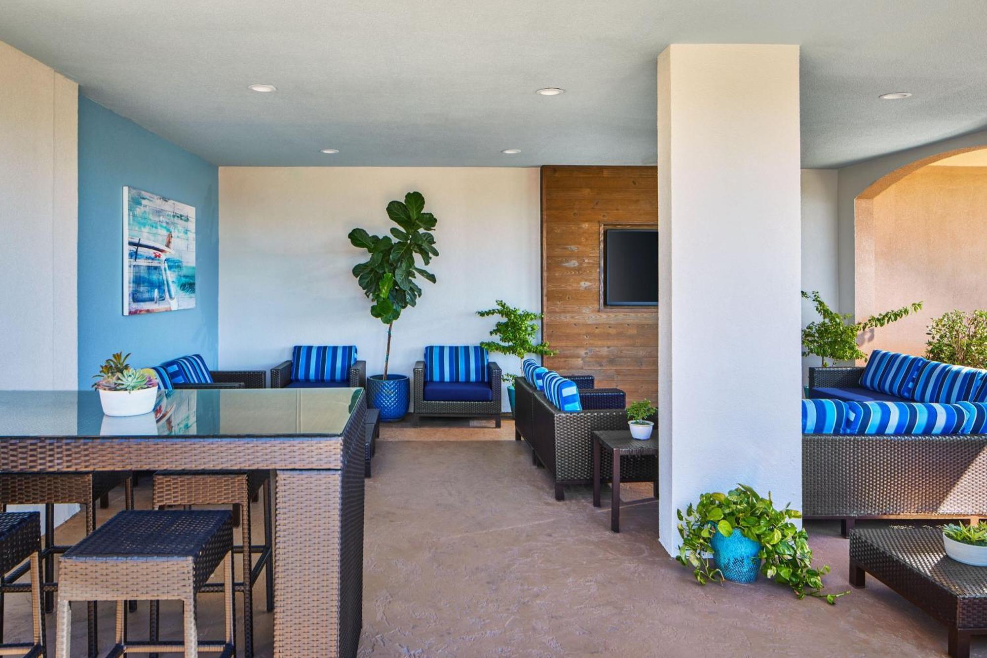 Courtyard By Marriott St. Petersburg Clearwater/Madeira Beach Exterior photo