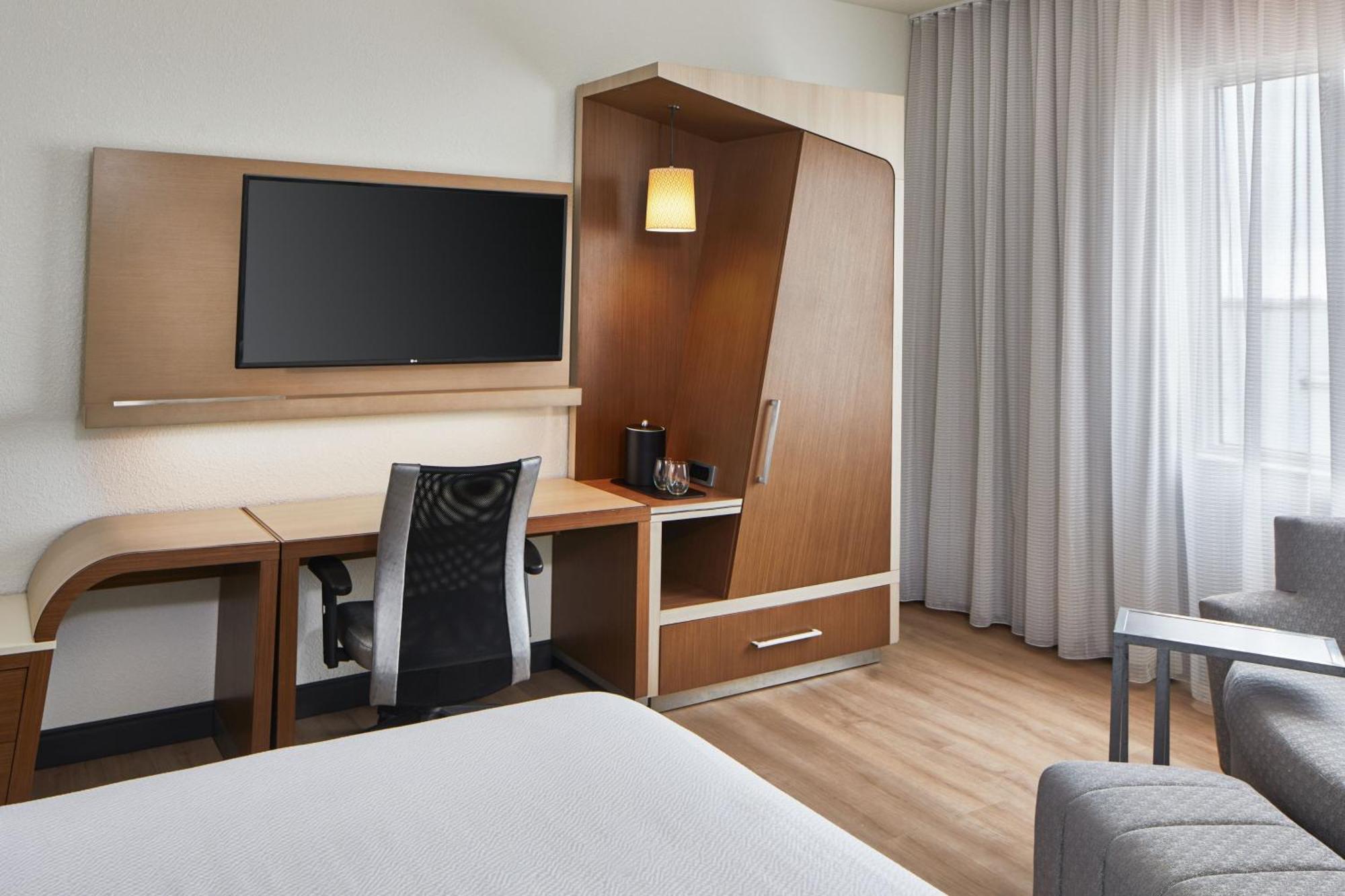 Courtyard By Marriott St. Petersburg Clearwater/Madeira Beach Exterior photo