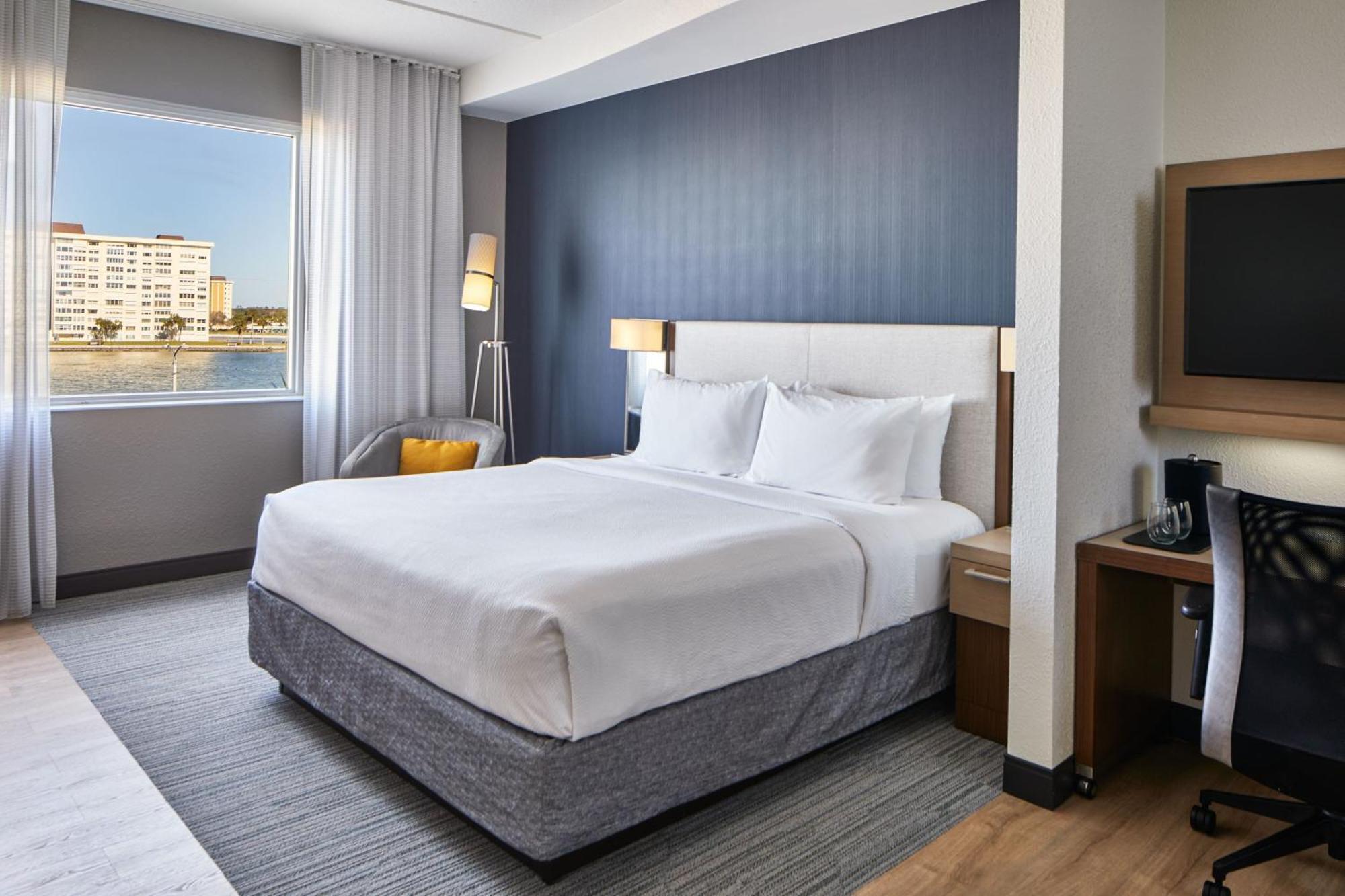 Courtyard By Marriott St. Petersburg Clearwater/Madeira Beach Exterior photo