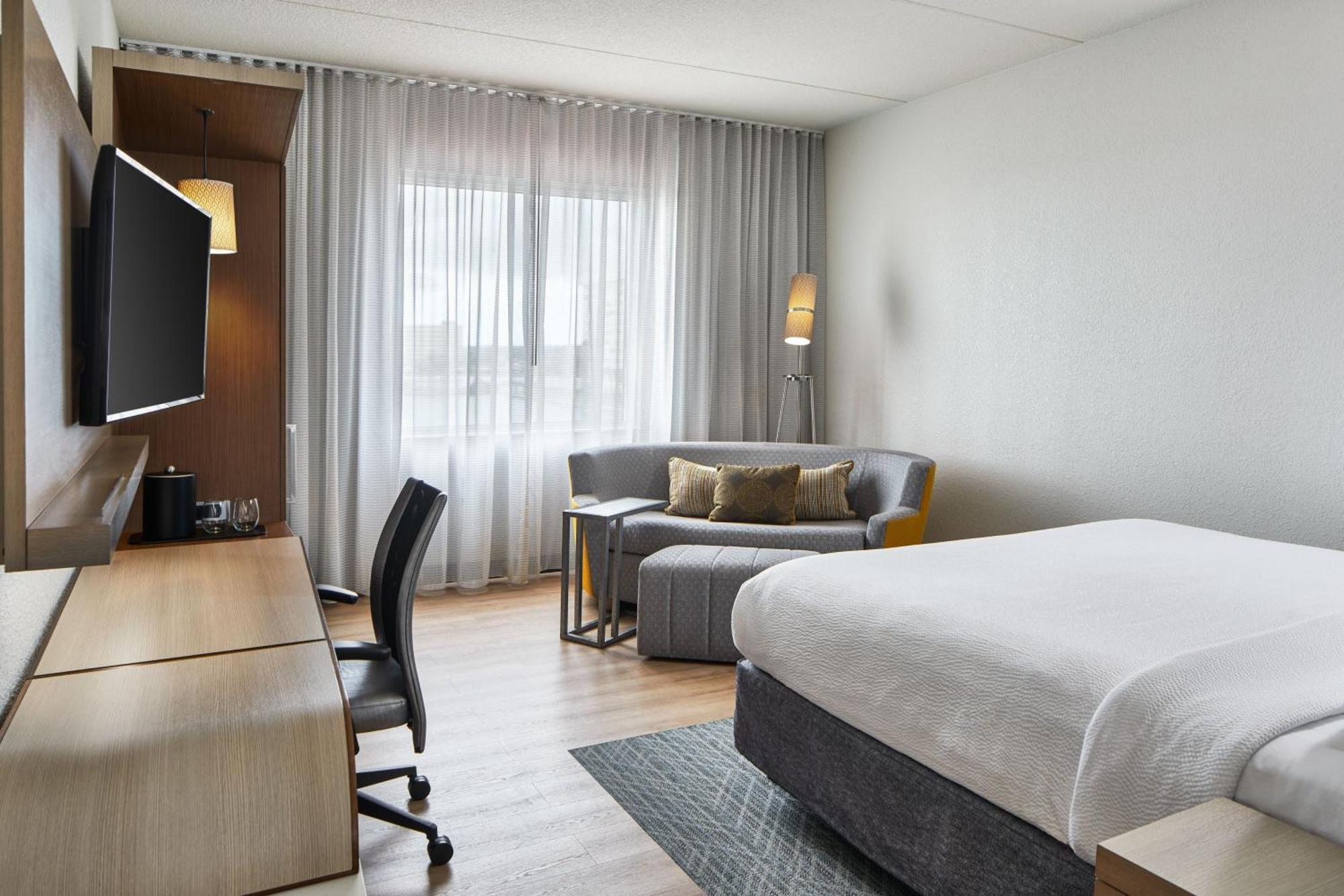 Courtyard By Marriott St. Petersburg Clearwater/Madeira Beach Exterior photo