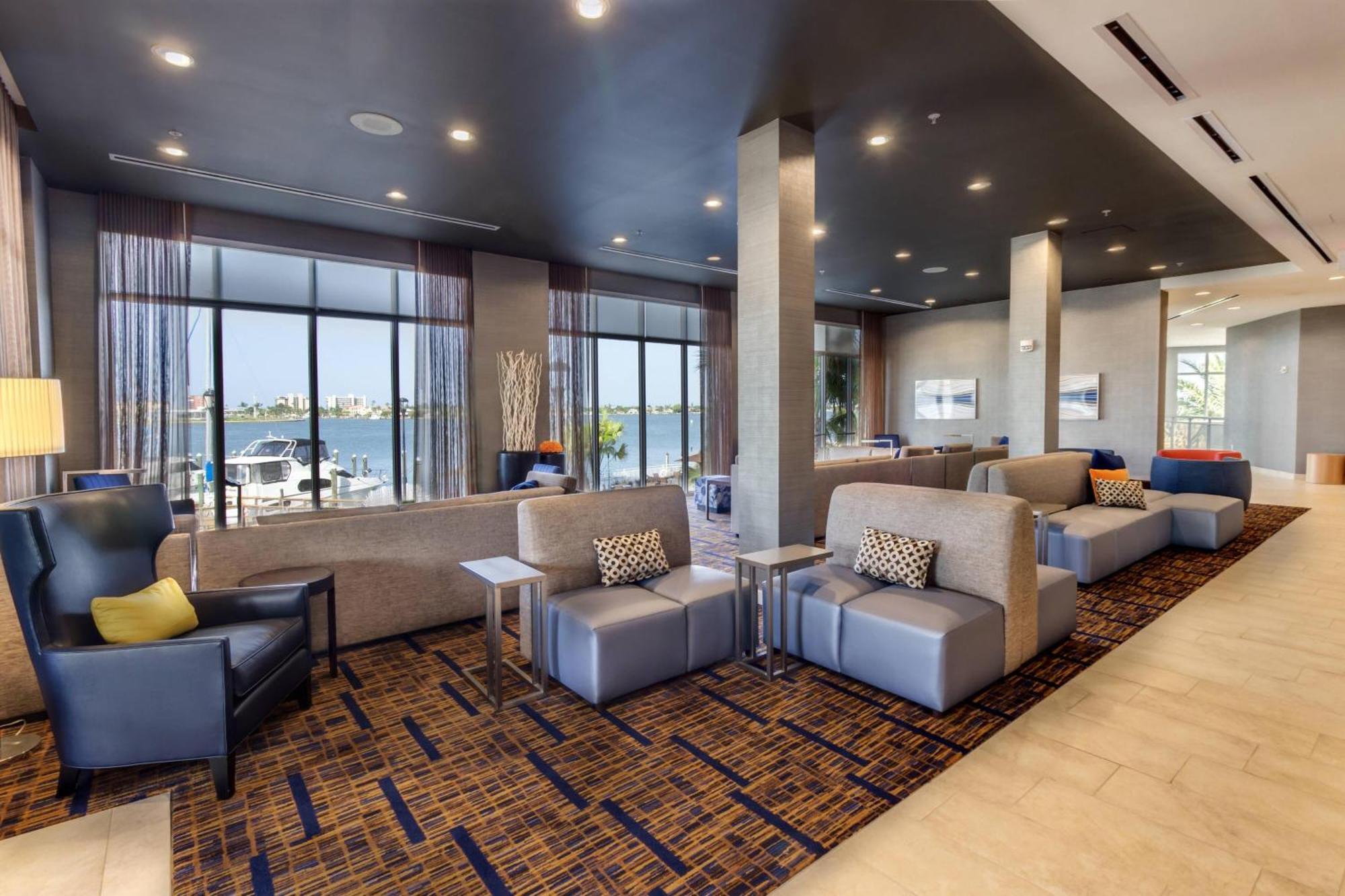 Courtyard By Marriott St. Petersburg Clearwater/Madeira Beach Exterior photo