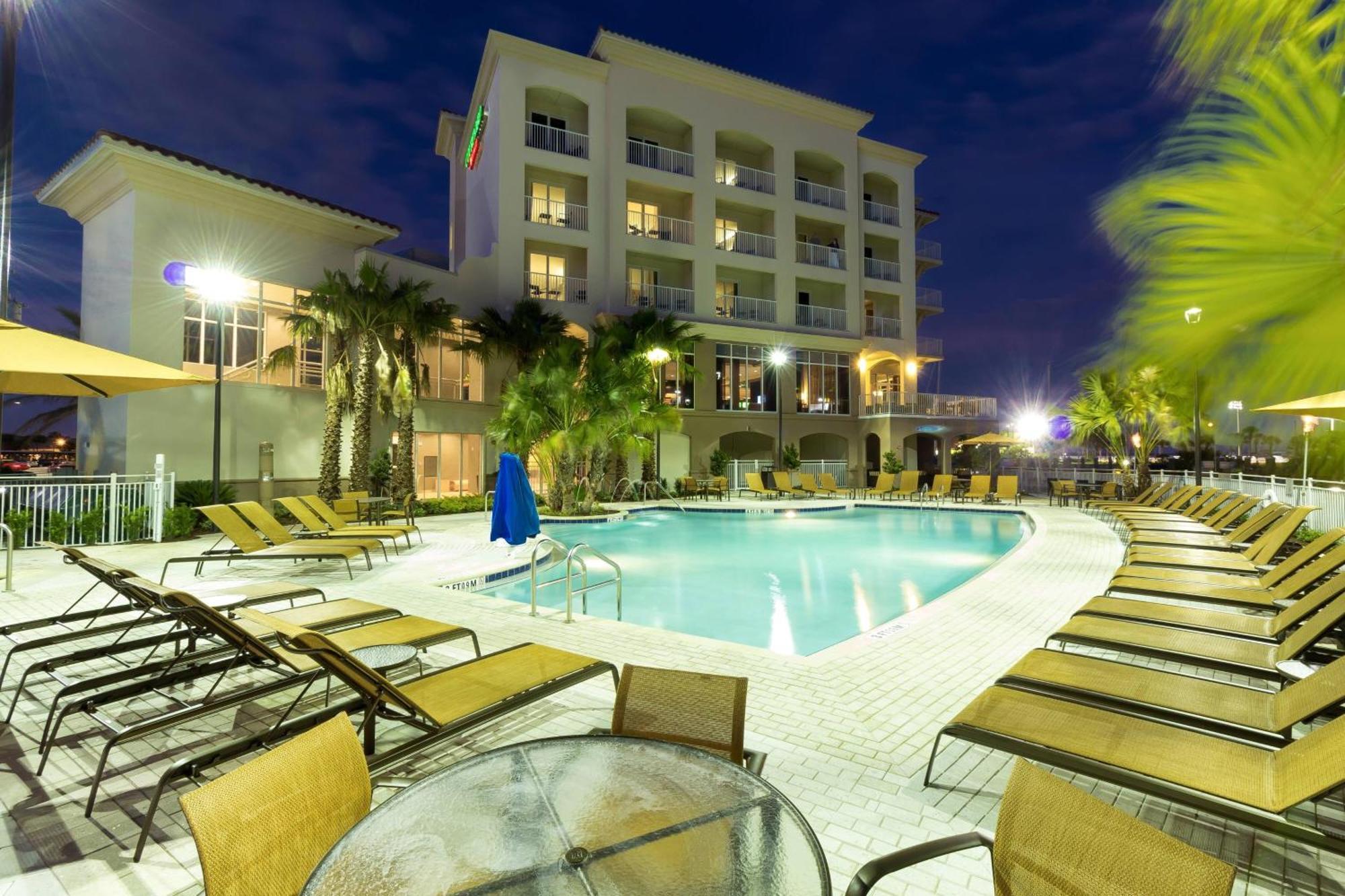 Courtyard By Marriott St. Petersburg Clearwater/Madeira Beach Exterior photo
