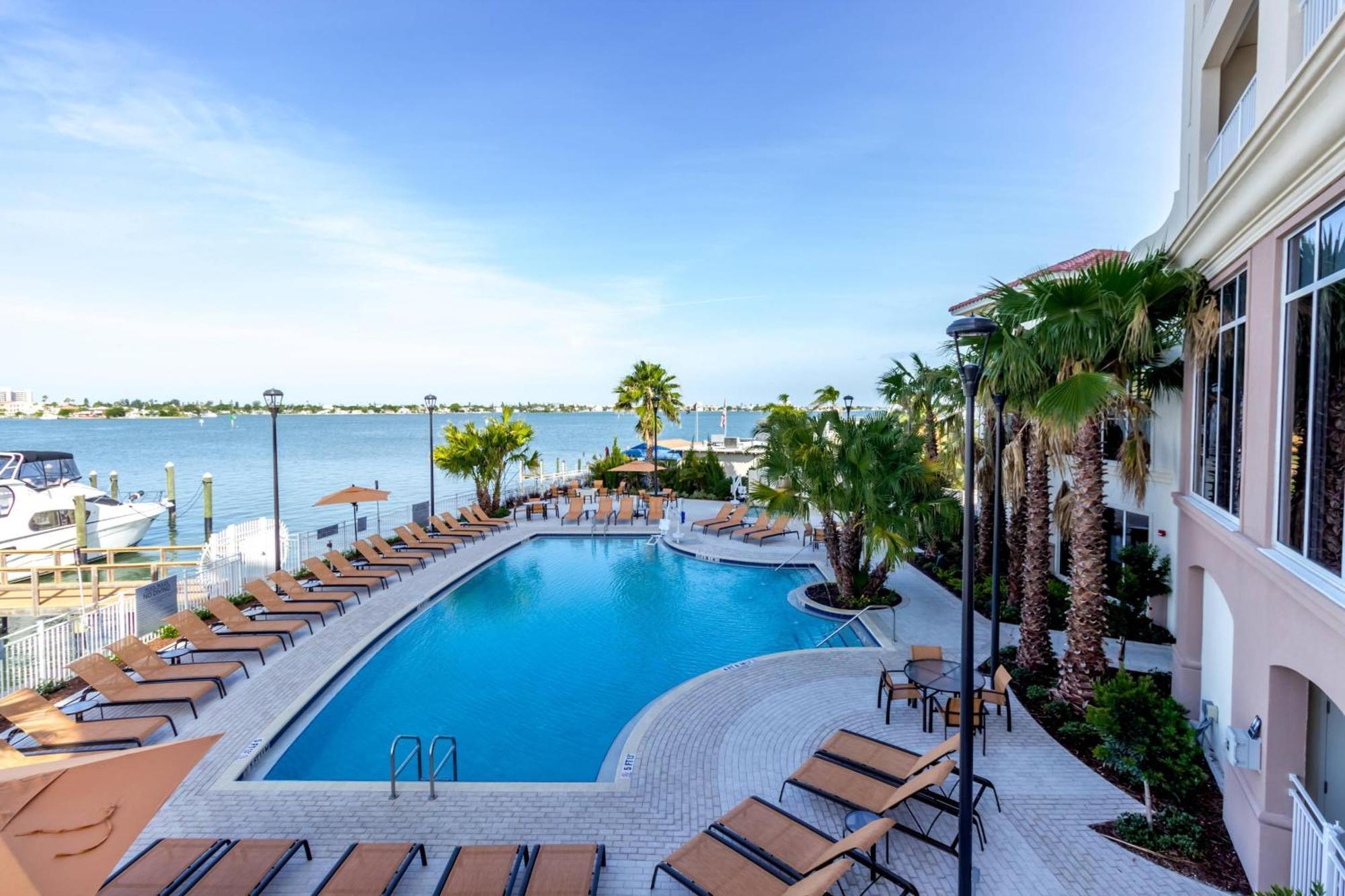 Courtyard By Marriott St. Petersburg Clearwater/Madeira Beach Exterior photo