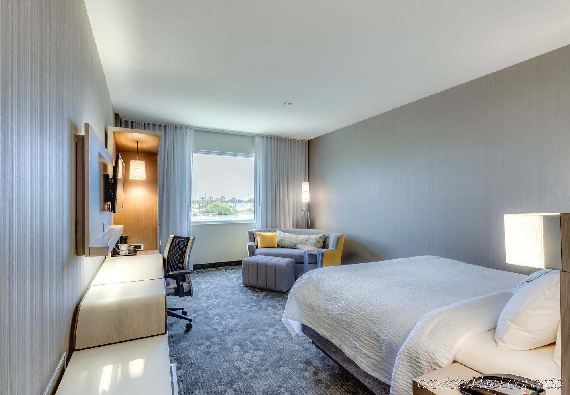 Courtyard By Marriott St. Petersburg Clearwater/Madeira Beach Exterior photo